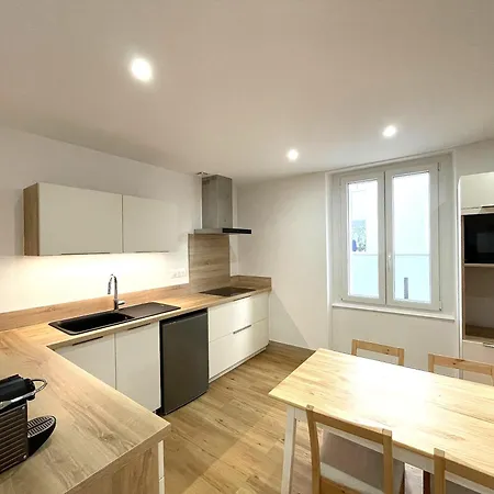 Apartment Moderne Et Spacieux, A 10 Min De La Gare